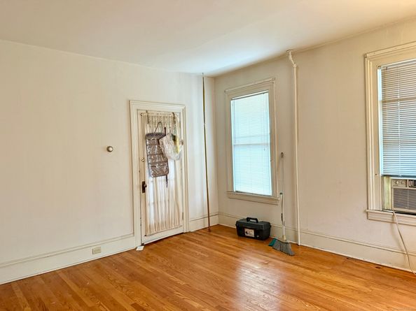 178 Island Brook Avenue, Bridgeport CT 06606