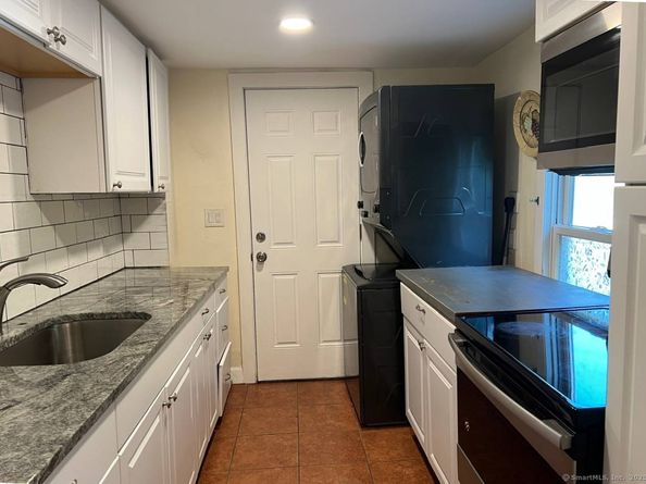 694 Boston Post Road, Darien CT 06820