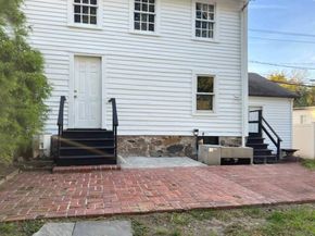 694 Boston Post Road, Darien CT 06820