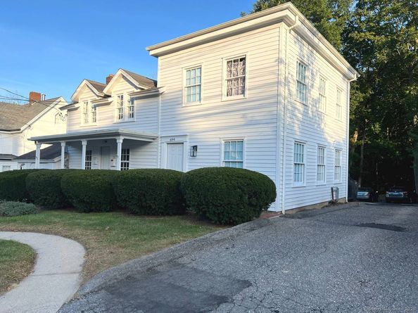 694 Boston Post Road, Darien CT 06820