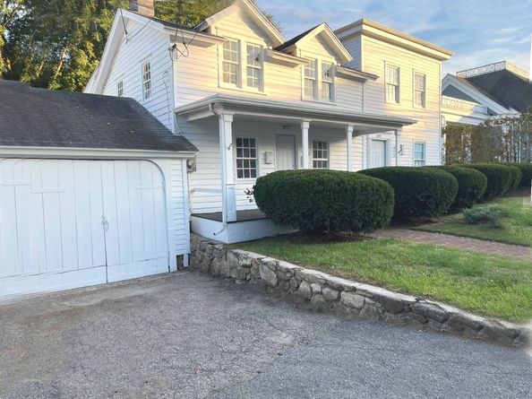 694 Boston Post Road, Darien CT 06820