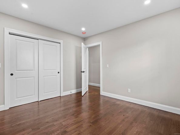 289 Harriet Street, Bridgeport CT 06608