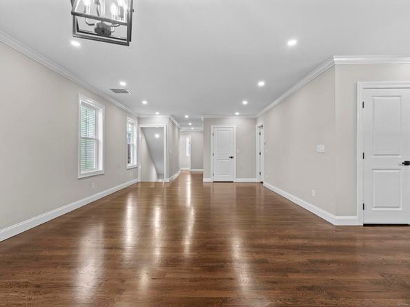 289 Harriet Street, Bridgeport CT 06608