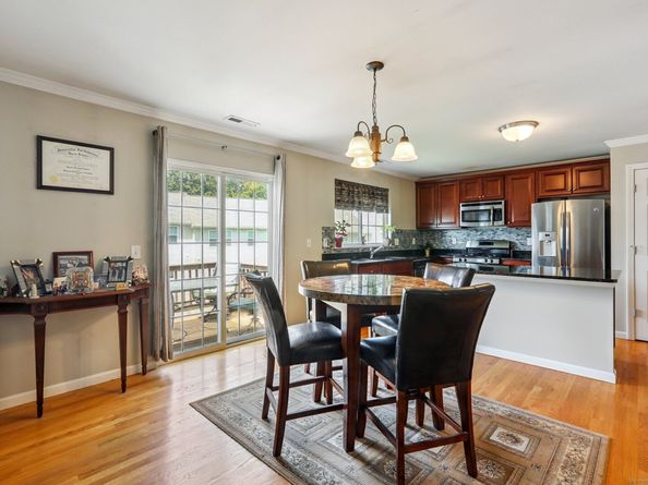 27 Riverview Court 27, Brookfield CT 06804