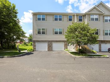 27 Riverview Court