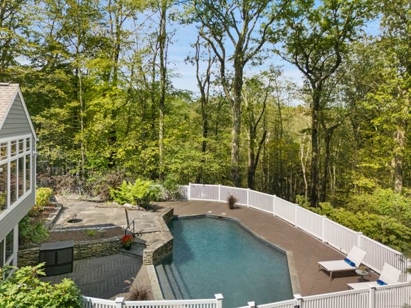 81 Fox Ridge Road, Stamford CT 06903