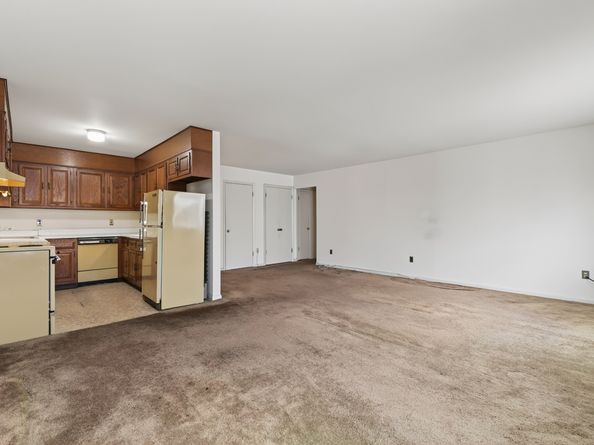 34 Crescent Street APT 2D, Stamford CT 06906