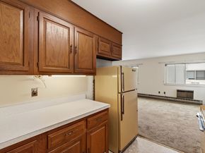 34 Crescent Street APT 2D, Stamford CT 06906