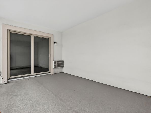 34 Crescent Street APT 2D, Stamford CT 06906