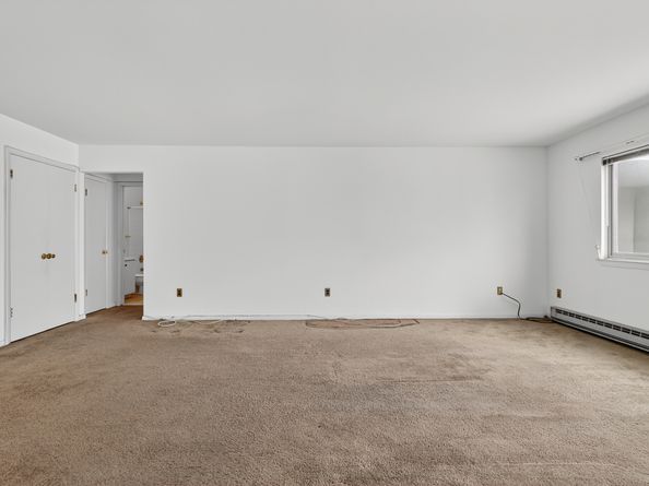 34 Crescent Street APT 2D, Stamford CT 06906