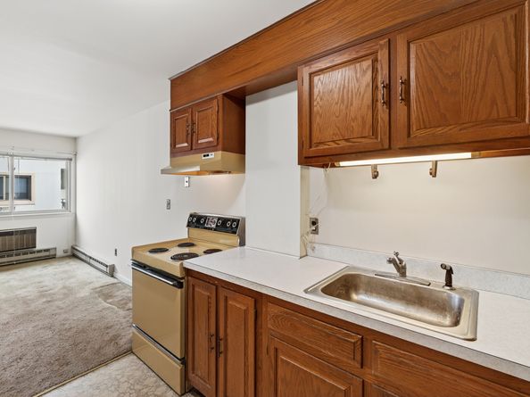 34 Crescent Street APT 2D, Stamford CT 06906