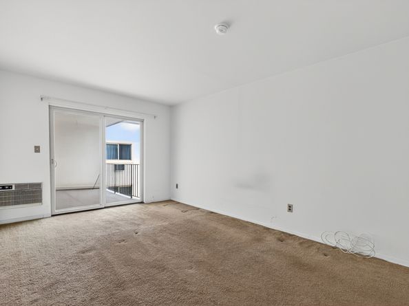 34 Crescent Street APT 2D, Stamford CT 06906