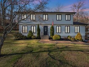 137 Greenwood Lane, Monroe CT 06468