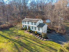 137 Greenwood Lane, Monroe CT 06468