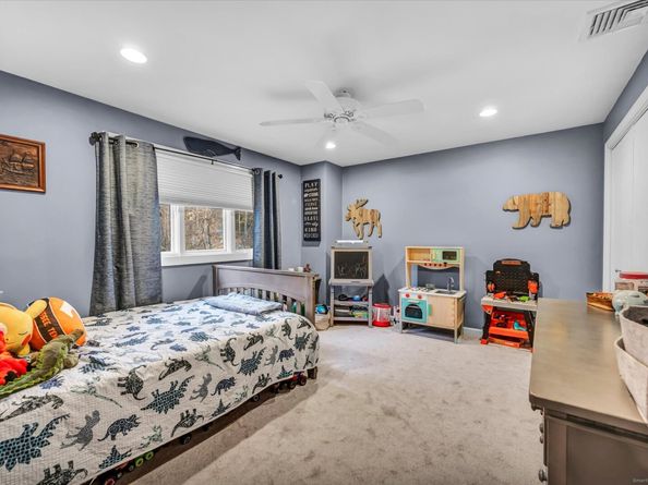 137 Greenwood Lane, Monroe CT 06468