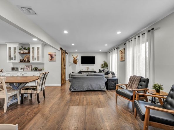 137 Greenwood Lane, Monroe CT 06468