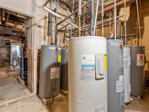 25 Whittier Street, Bridgeport CT 06605