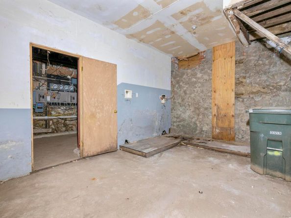 25 Whittier Street, Bridgeport CT 06605