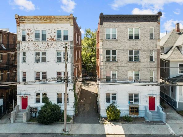 25 Whittier Street, Bridgeport CT 06605