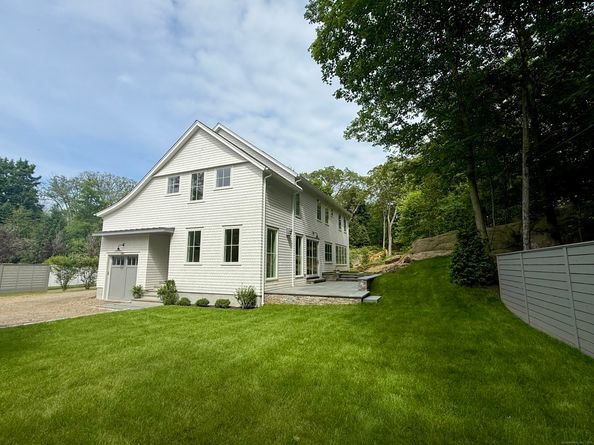 171 Compo Road S, Westport CT 06880