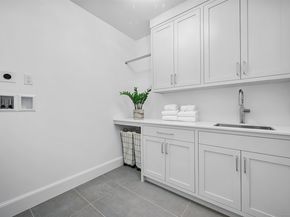 171 Compo Road S, Westport CT 06880