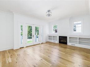 378 Penfield Road, Fairfield CT 06824