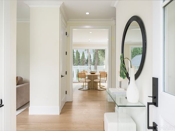 9 Maple Street, Greenwich CT 06807