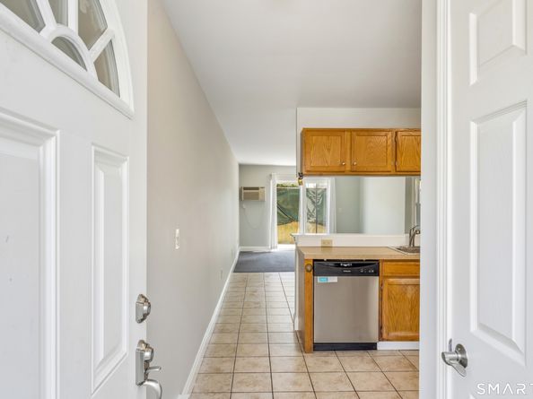 10 Liberty Street C3, Danbury CT 06810
