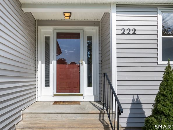 222 Deer Run 222, Shelton CT 06484