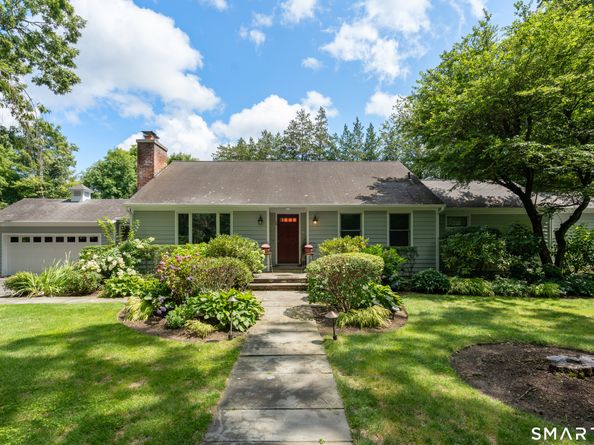 21 Hampton Lane, New Canaan CT 06840