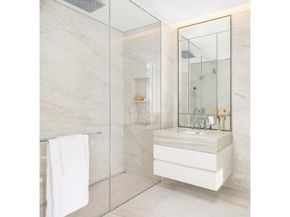 200 East 59th Street 10B, New York NY 10022