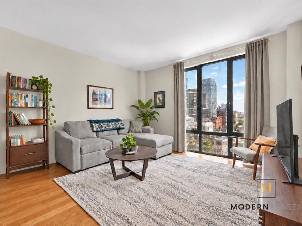 47-28 11th Street 6D, Queens NY 11101