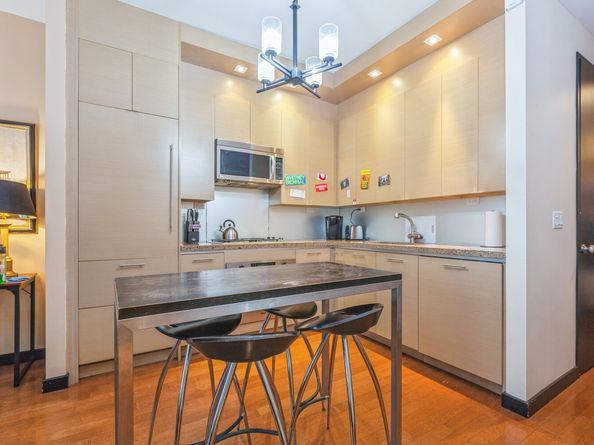 1600 Broadway 10E, New York NY 10019