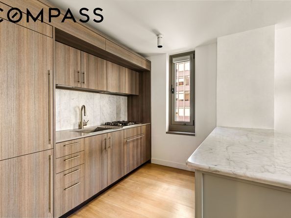 234 East 46th Street 1502, New York NY 10017