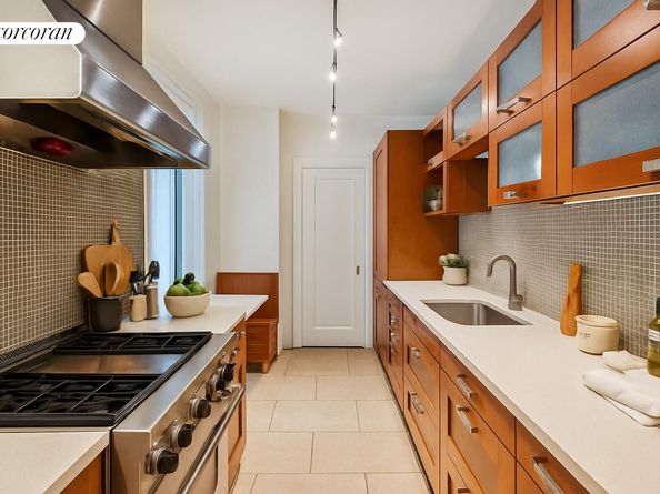 146 East 49th Street 6CD, New York NY 10017