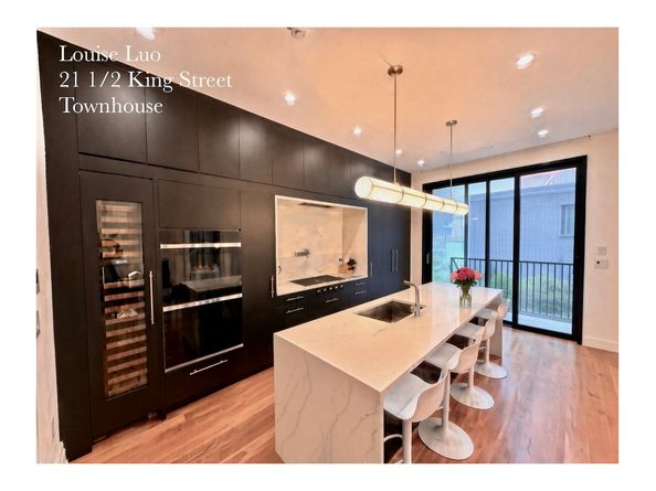 21 1/2 King Street, New York NY 10014