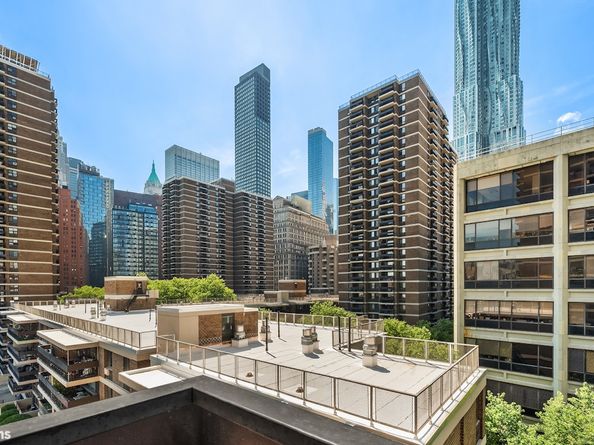 333 Pearl Street 8E, New York NY 10038