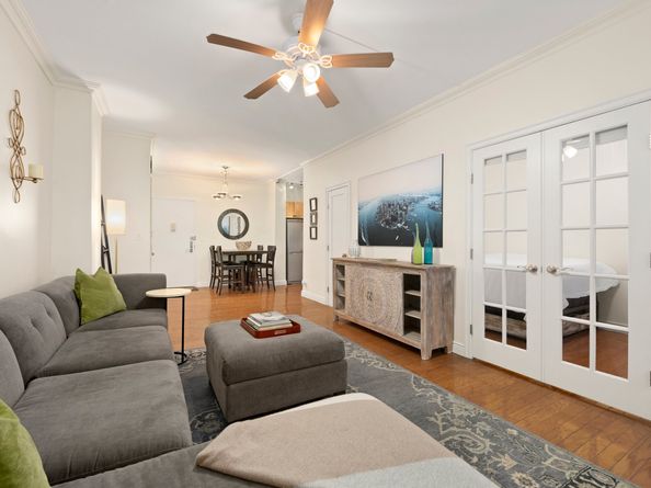 16 West 16th Street 1UN, New York NY 10011