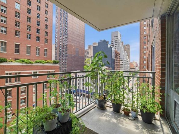 132 East 35th Street 7G, New York NY 10016