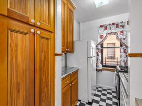 251 Seaman Avenue 2H, New York NY 10034