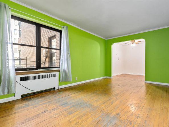251 Seaman Avenue 2H, New York NY 10034