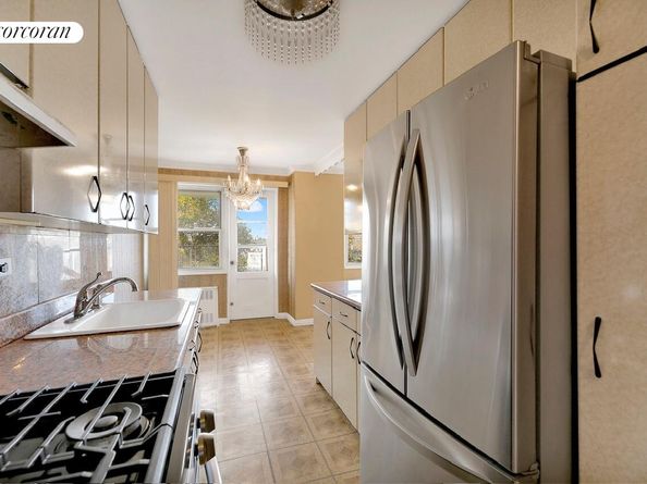 2483 West 16th Street 4B, Brooklyn NY 11214