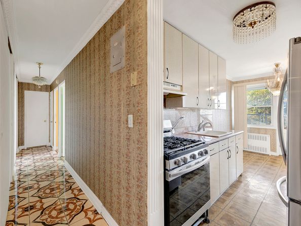 2483 West 16th Street 4B, Brooklyn NY 11214