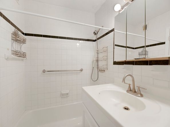2483 West 16th Street 4B, Brooklyn NY 11214