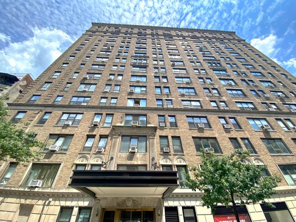 235 West 102nd Street 6D, New York NY 10025