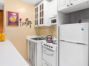 235 West 102nd Street 6D, New York NY 10025