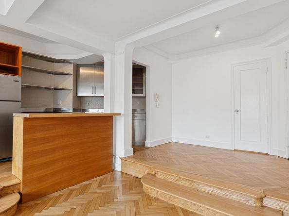 255 Cabrini Boulevard 6B, New York NY 10040