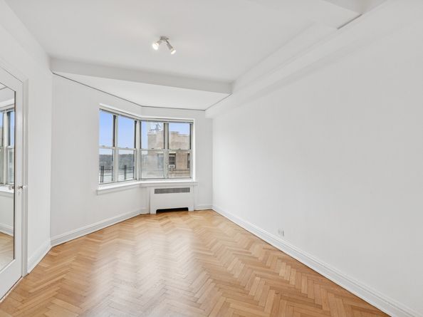 255 Cabrini Boulevard 6B, New York NY 10040