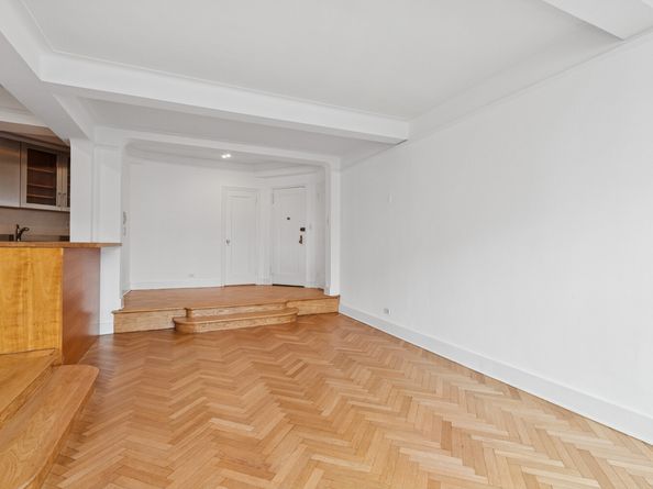 255 Cabrini Boulevard 6B, New York NY 10040