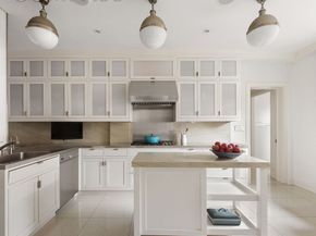 45 East 82nd Street 8EAST, New York NY 10028